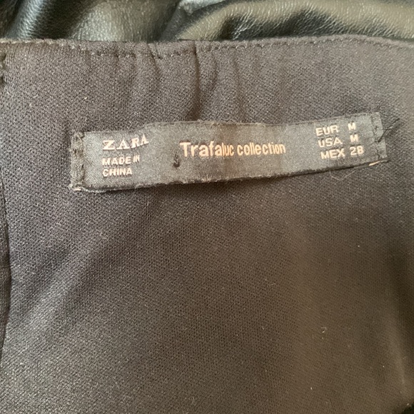 🔥ZARA TRAFALUC Collection Black STRAPLESS Faux LEATHER MINI DRESS🔥 - Picture 4 of 10